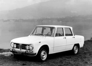 Alfa Romeo Giulia Super 1972 года 